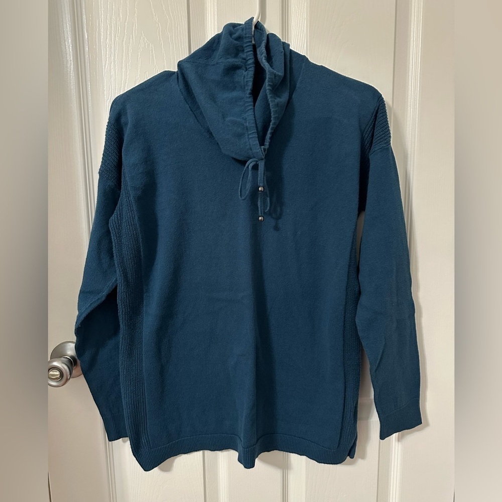 Jones New York women’s Deep Blue Hooded Sweater